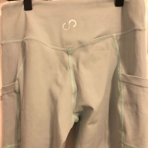 Curves n Combatboots v3 leggings in Seafoam